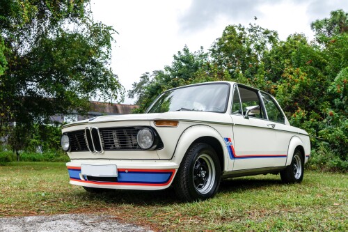 BMW-2002-Turbo-143eb98112384d3d2.jpg