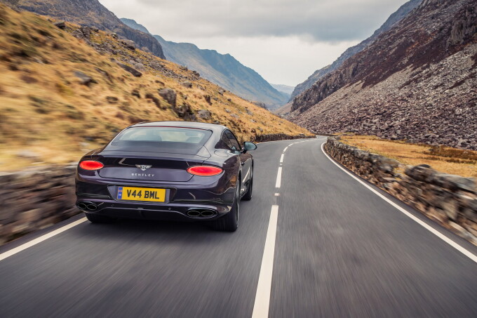 Bentley Continental GT Mulliner Blackline Specification 3