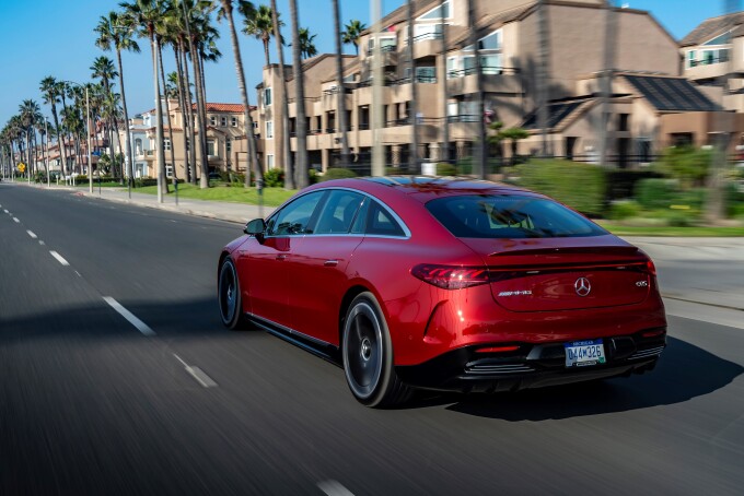 Mercedes-AMG EQS 53 4MATIC+ (Stromverbrauch kombiniert WLTP: 23,4-21,1 kWh/100 km; CO2-Emissionen ko