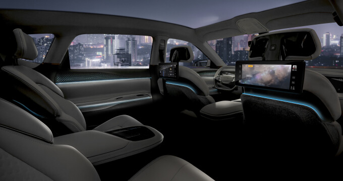 Ambient lighting in the Chrysler Airflow Concept reveals itself in direct lines, adding modernity, a