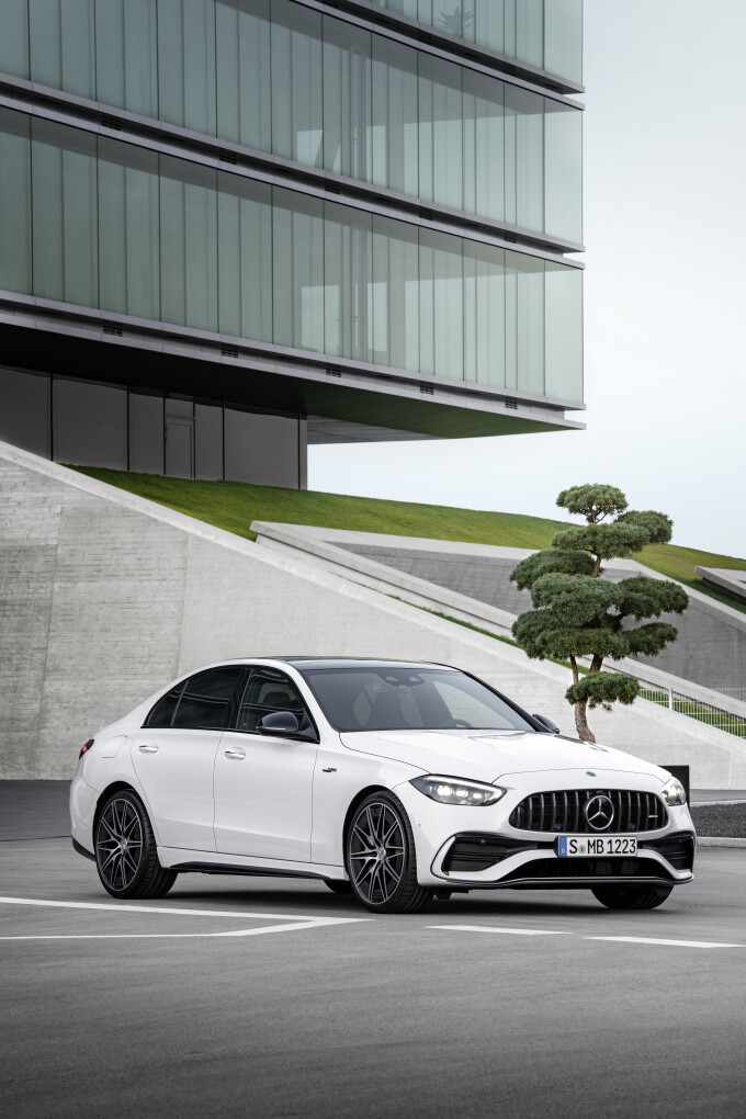 Mercedes-AMG C 43 4MATIC Limousine | Kraftstoffverbrauch kombiniert: 9,1-8,7 l/100 km | CO-Emissione