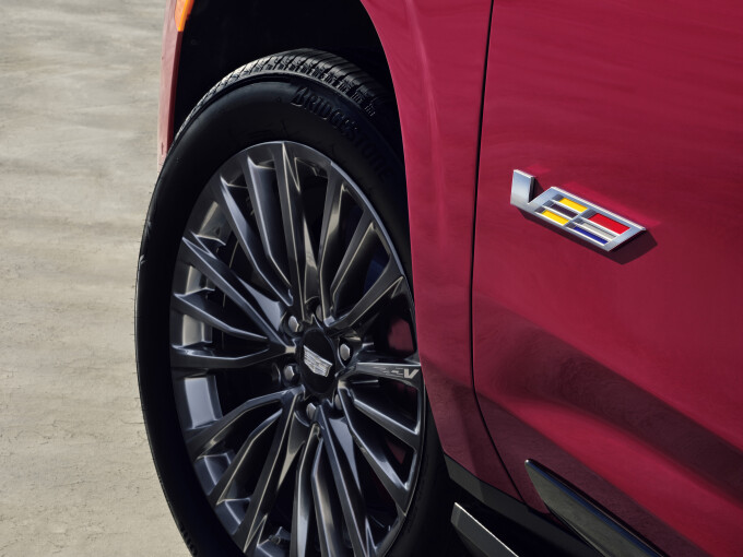 The 2023 Cadillac Escalade will be the first SUV todonthe high-performance V-Series badge.Preproduct