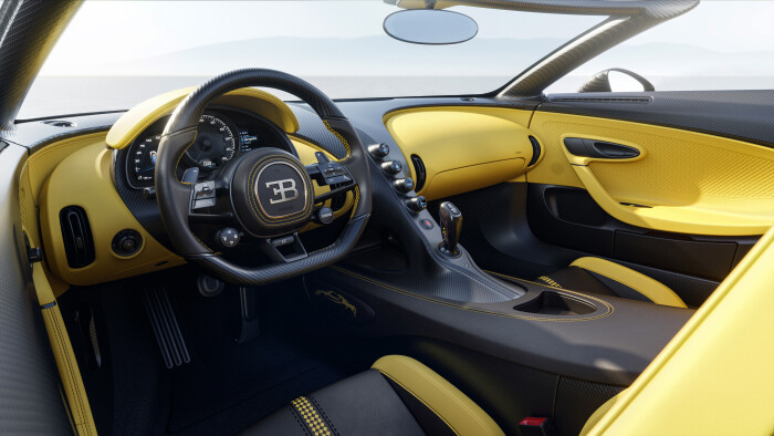 25 BUGATTI Roadster launch set interior