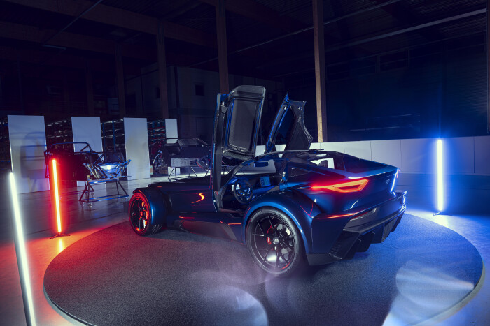 Donkervoort-F22-18ad97d87abd05d50.jpg