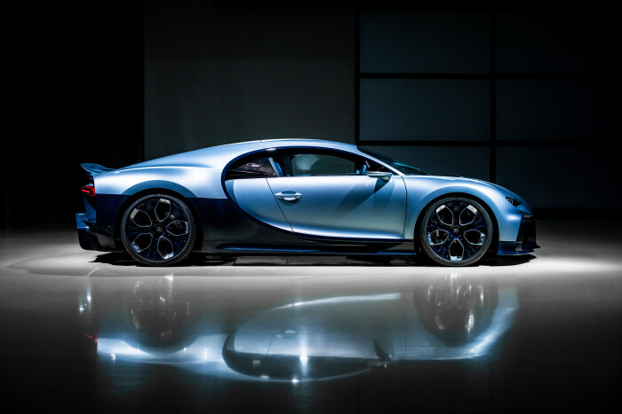 01 BUGATTI CHIRON Profilee