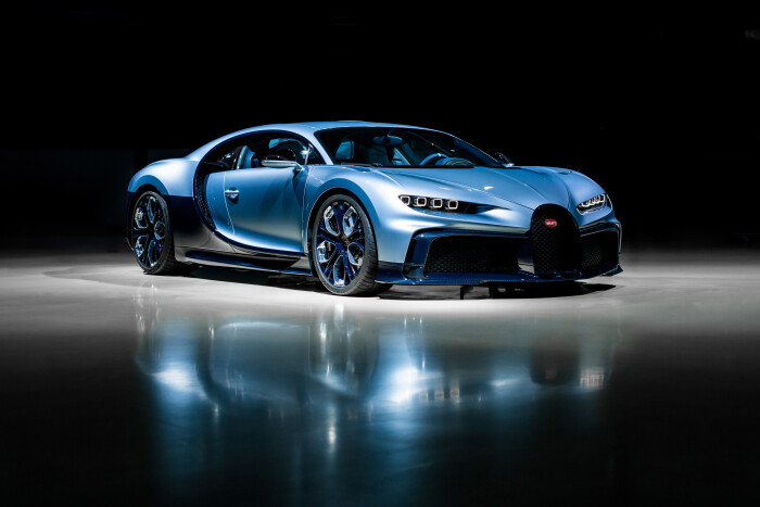 04-BUGATTI_CHIRON-Profilee0f6fcf977e3d9c6b.jpg