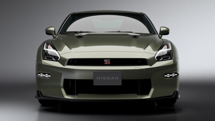 NISSAN-GT-R-Premium-edition-T-spec-MY2024_03170547572750e052.md.jpeg