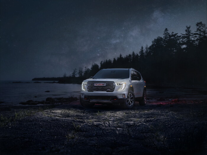 Front 3/4 shot of the all-new 2024 GMC Acadia AT4.