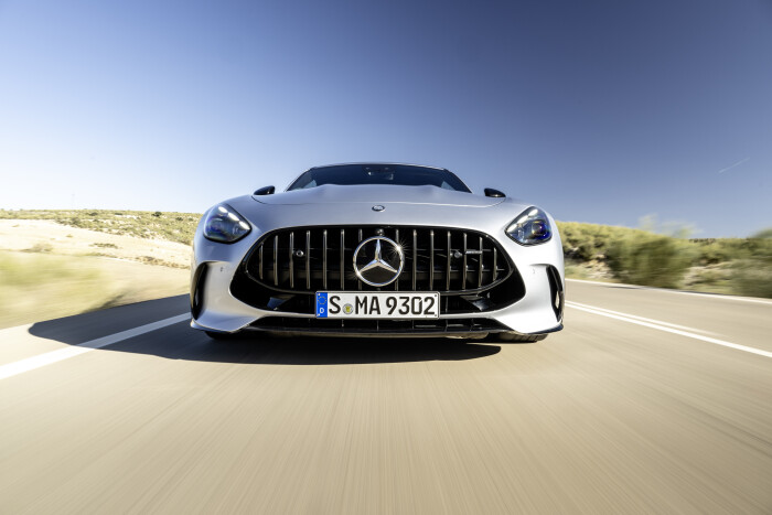 The new Mercedes-AMG GT Coupe_Cirrus Silver