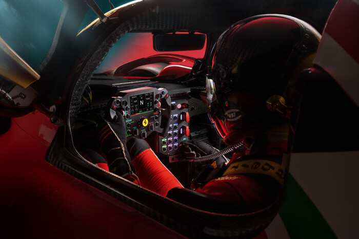 FERRARI_255_DETAIL_STEERING_9238def5-6631-46ce-9d2c-23761120f63a97a0ca0c43cf6531.jpeg