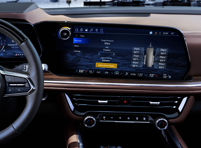 Newly available trailering app feature shown on new standard 17.7-inch-diagonal central touchscreen. Shown in 2025 Suburban High Country.