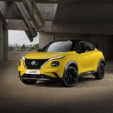JUKEMC2024-Exterior_iconicyellowbodycolor-N-Sport-frontsideviewImage19ddc802c75cb6a6