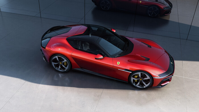 New Ferrari V12 ext 01 Design red media