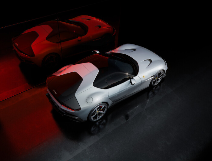 New Ferrari V12 ext 01 Design white