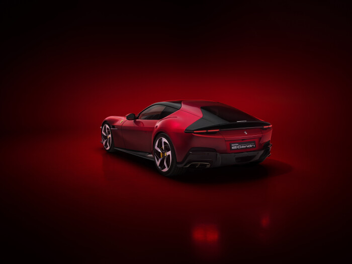New_Ferrari_V12_ext_01_red663db6fbc10fbd10.jpeg