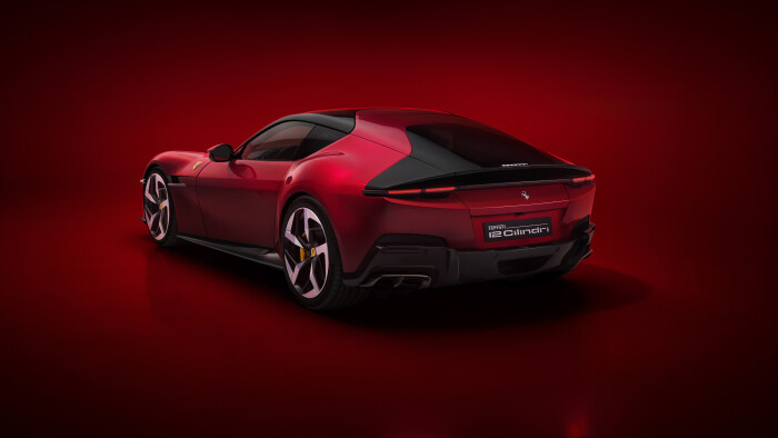 New Ferrari V12 ext 01 red media