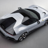 New_Ferrari_V12_ext_01_white_media78bb29f2eb25c115