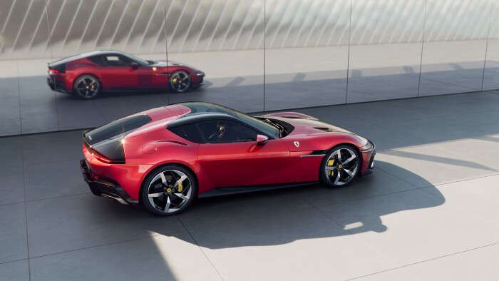New Ferrari V12 ext 02 Design red media