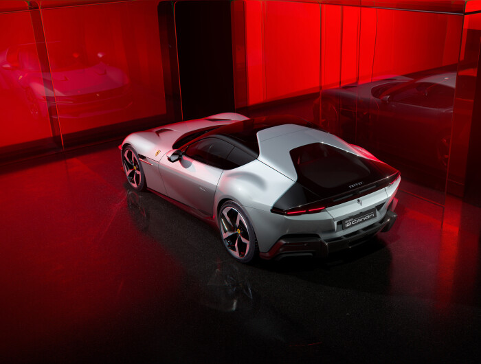 New_Ferrari_V12_ext_04_Design_whitef818b7f242cee1e7.jpeg