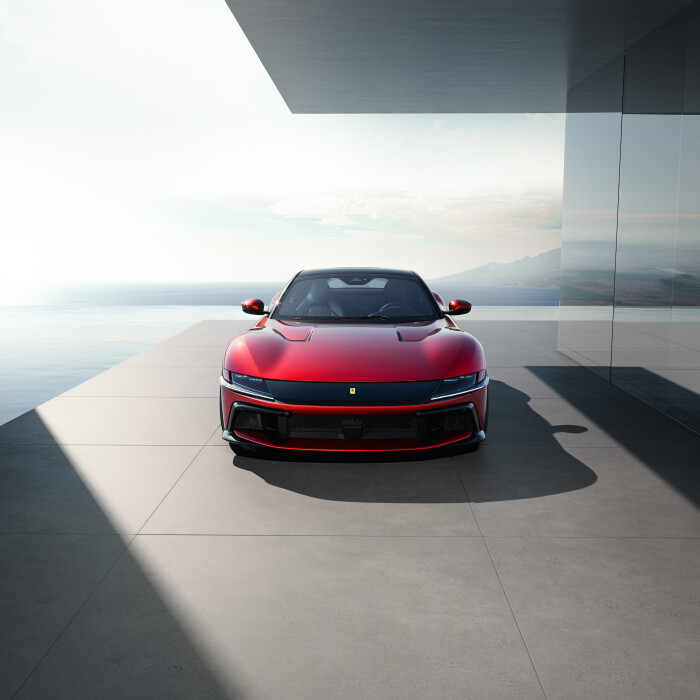 New_Ferrari_V12_ext_05_Design_red67ddd69033aed9be.jpeg