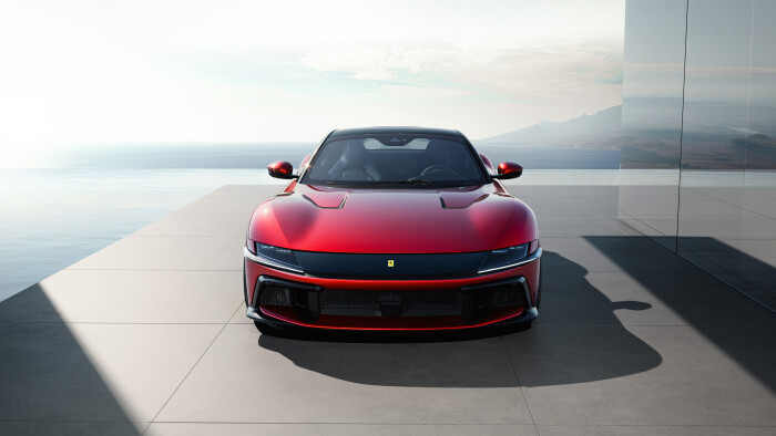 New_Ferrari_V12_ext_05_Design_red_media538e8f81f30c3f8c.jpeg