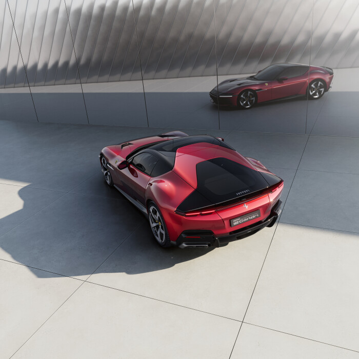 New_Ferrari_V12_ext_07_Design_red19a315310b0ff3f4.jpeg