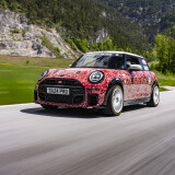 P90549842_highRes_mini-john-cooper-wor441147fbde164b3b