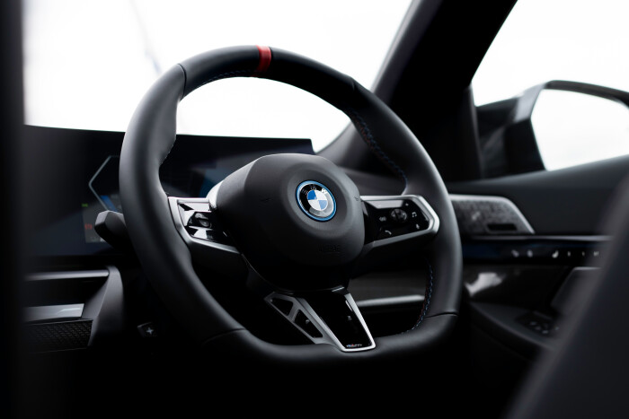 P90551673 highRes bmw i5 m60 xdrive to