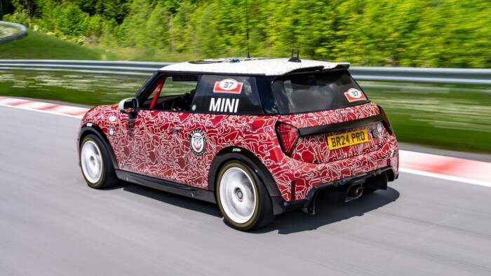 MINI-John-Cooper-Works-spyshots-2024-4a11e6ebdf8e89aea.jpg