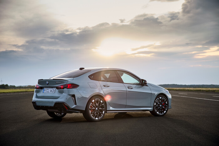 The_new_BMW_M235_xDrive_Gran_Coupe-16c6eb0ab7ad55ab98.jpg