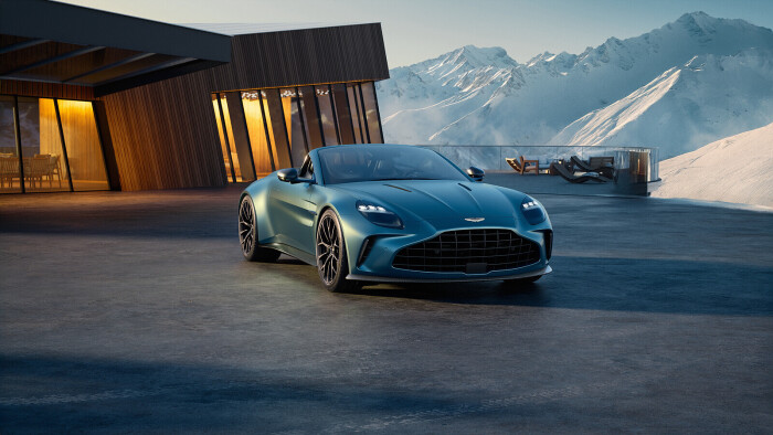 Aston-Martin-Vantage-Roadster_5a3d7457f446502e7.jpg