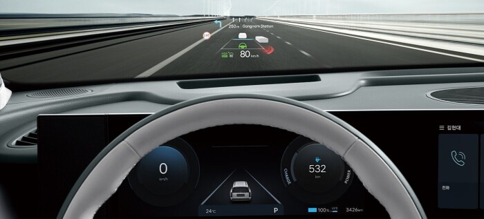 ioniq9_features_exclusive_headup_display5ad7e43fb1286878.jpeg