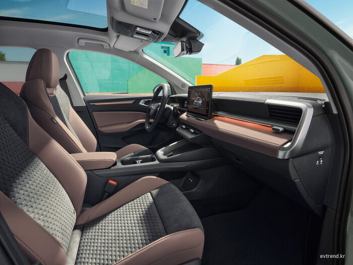 16364-037-skoda-epiq-02b129e5871c83b20fc9d58b.jpg